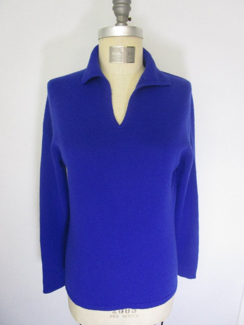 Purple CASHMERE Pullover Sweater V Neck Polo Cuddly Knit Luxury
